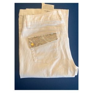 NWT White House Black Market; Size 4; Denim Jeans